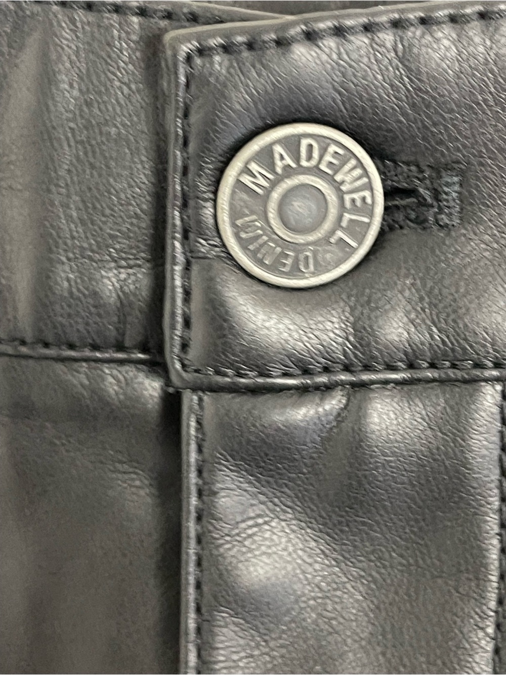 Madewell The Perfect Vintage faux leather jean short. 26 - Picture 8 of 11